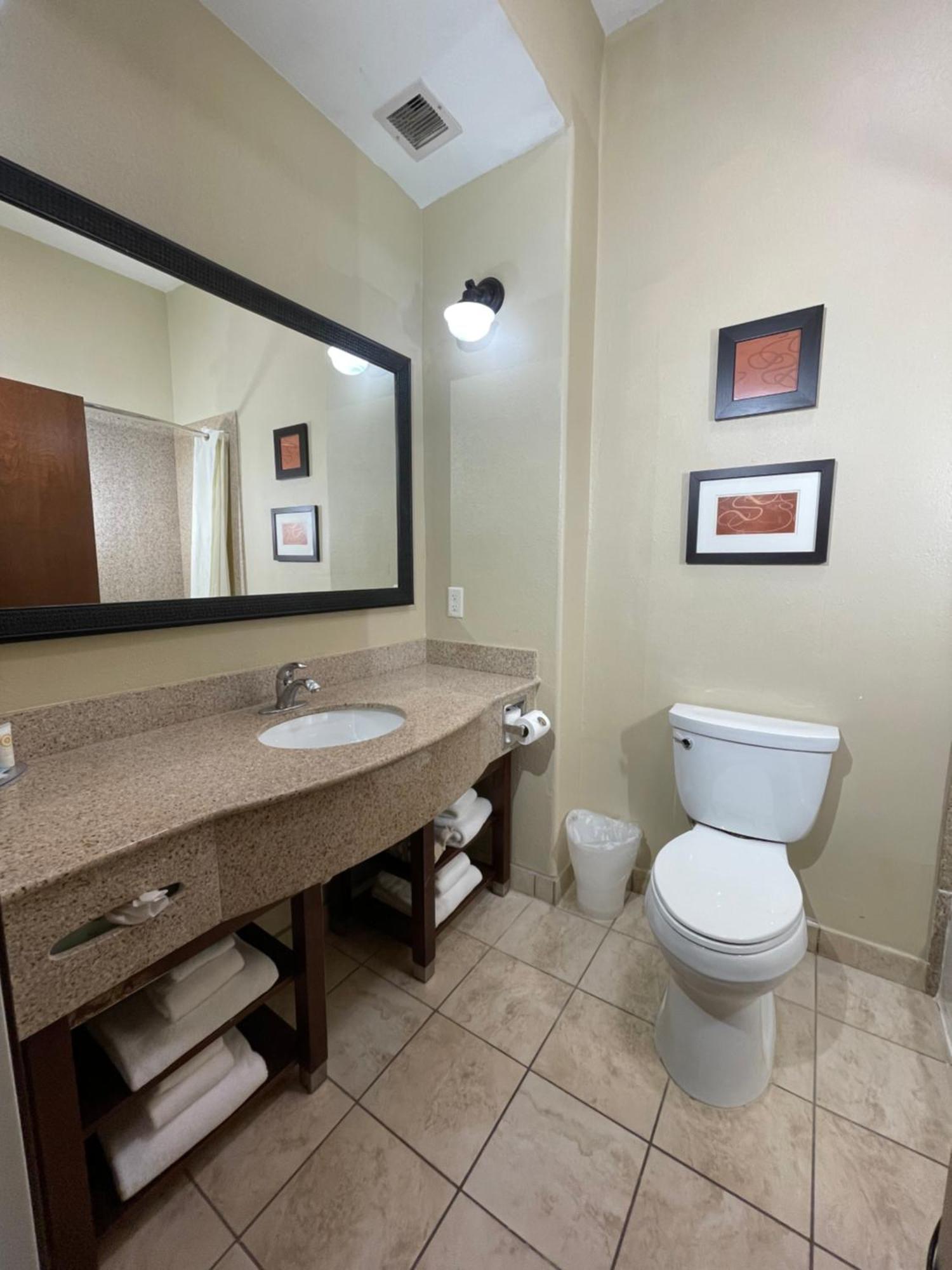 Spark By Hilton Houston Hobby Airport Экстерьер фото