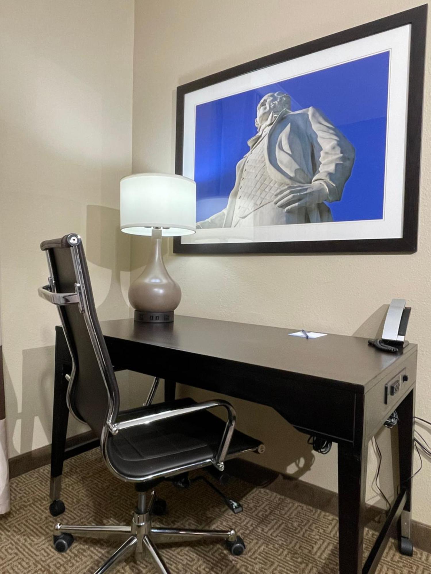 Spark By Hilton Houston Hobby Airport Экстерьер фото
