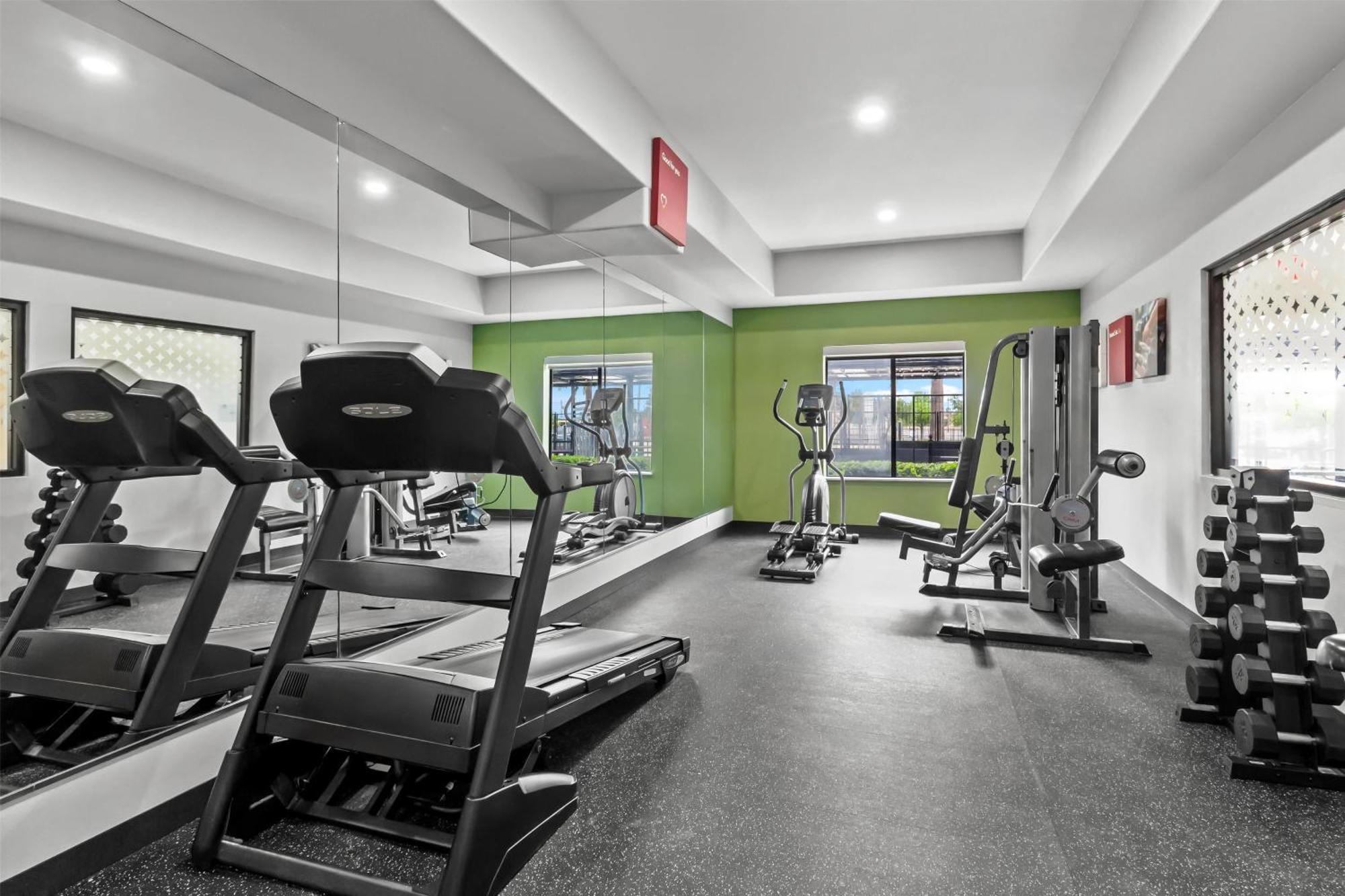 Spark By Hilton Houston Hobby Airport Экстерьер фото