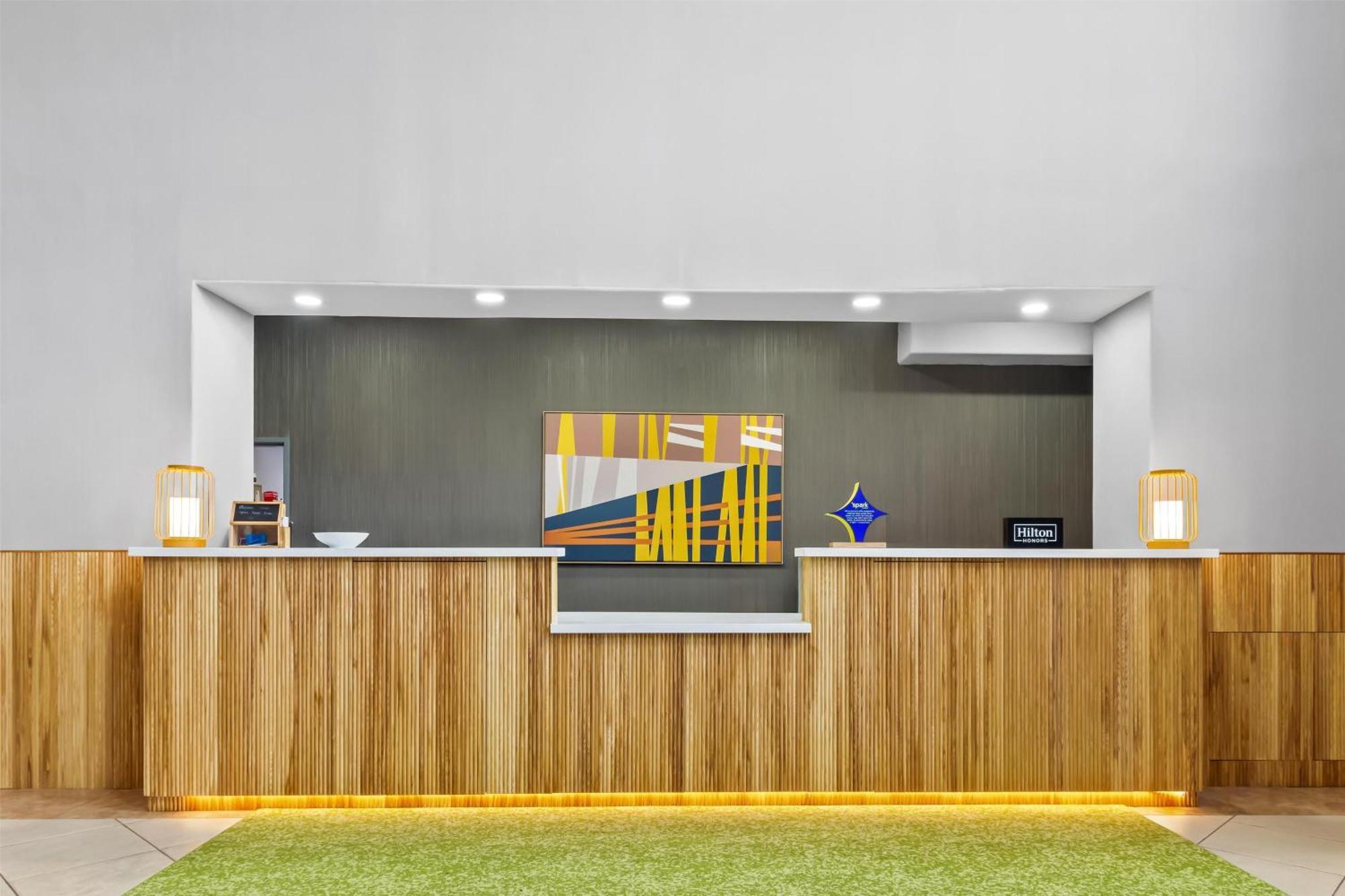 Spark By Hilton Houston Hobby Airport Экстерьер фото